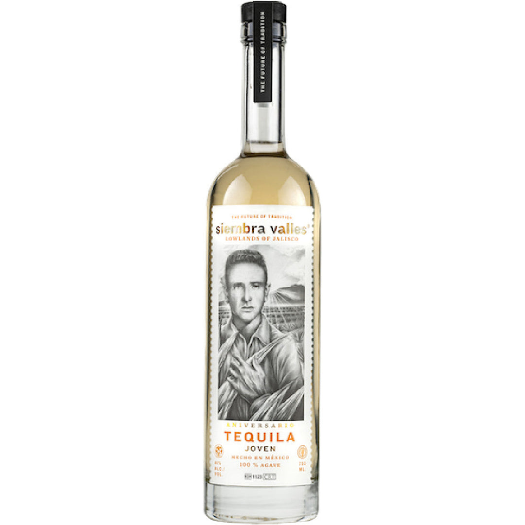 Siembra Valles Aniversario Joven Tequila full-height bottle on white background